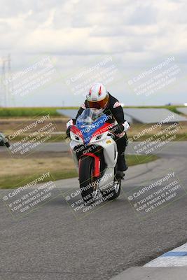 media/Apr-26-2024-TrackDaz (Fri) [[c4b677d280]]/B Group/120pm (Wheelie Bump)/